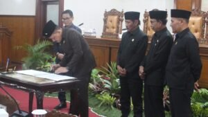 Pertanggungjawaban Kepala Daerah Disetujui DPRD Tulungagung, Ada Defisit 73 Miliar