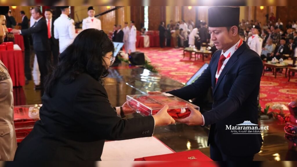 Trenggalek Terima Duplikat Bendera Pusaka dari BPIP RI