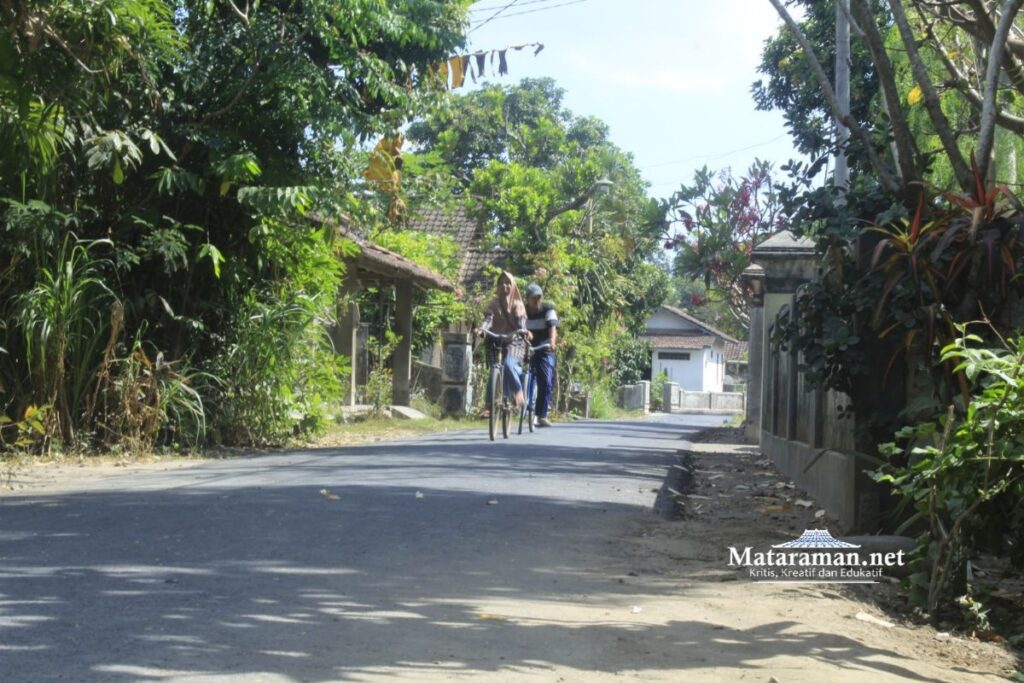 Warga Desa Nyawangan Jadi Lebih Mudah Akses Jalan Hot Mik dari BKK Pemkab Kediri