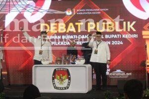 Debat Publik, Mas Dhito Ungkap Gelontor 20 Miliar untuk Ponpes di Kediri