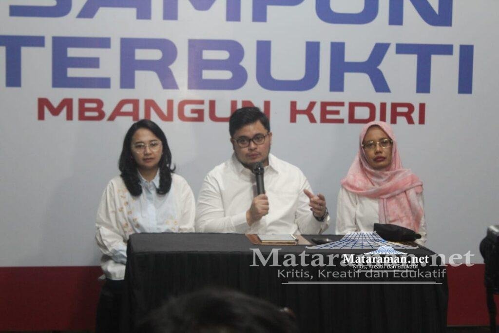 Quick Count 56,9 Persen, Dhito-Dewi Jalin Komunikasi dengan Paslon 01