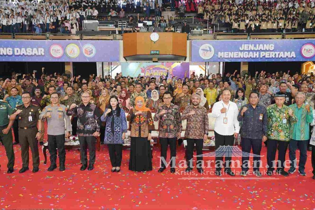 Buka Ajang Talenta Siswa Jatim 2025, Gubernur Khofifah Tekankan Talenta & Karakter untuk Indonesia Emas