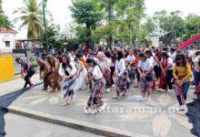 Selama 4 Jam Nonstop Penari Meriahkan Hari Tari Sedunia di Tulungagung