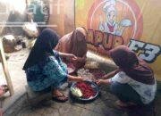 Dapur Umum Ma’arif Sediakan Ribuan Makanan untuk Korban Banjir Trenggalek