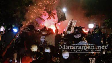 Bus Persik Diserang Oknum, Suporter Sambut Kedatangan Pemain di Perbatasan