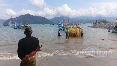pacara Adat Labuh Laut Karanggongso Trenggalek, Rasa Syukur kepada Allah SWT