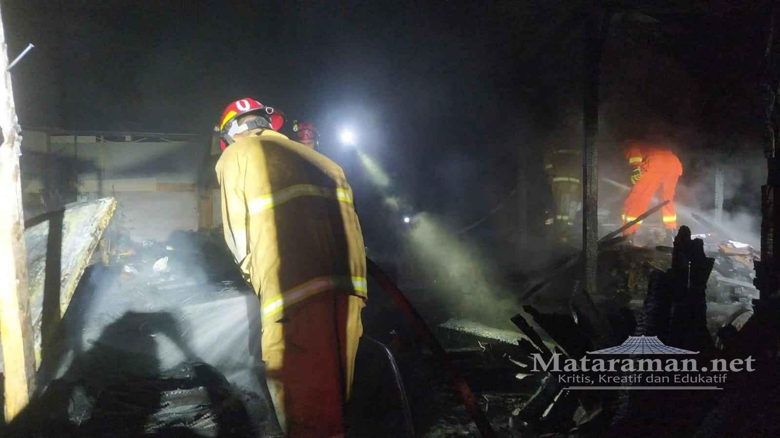 Dua Lokasi Usaha Terbakar gegara Bakar Sampah di Trenggalek