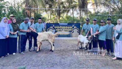 Momen Iduladha, SMP Islam Kampak Trenggalek Bagikan 70 Paket Kurban