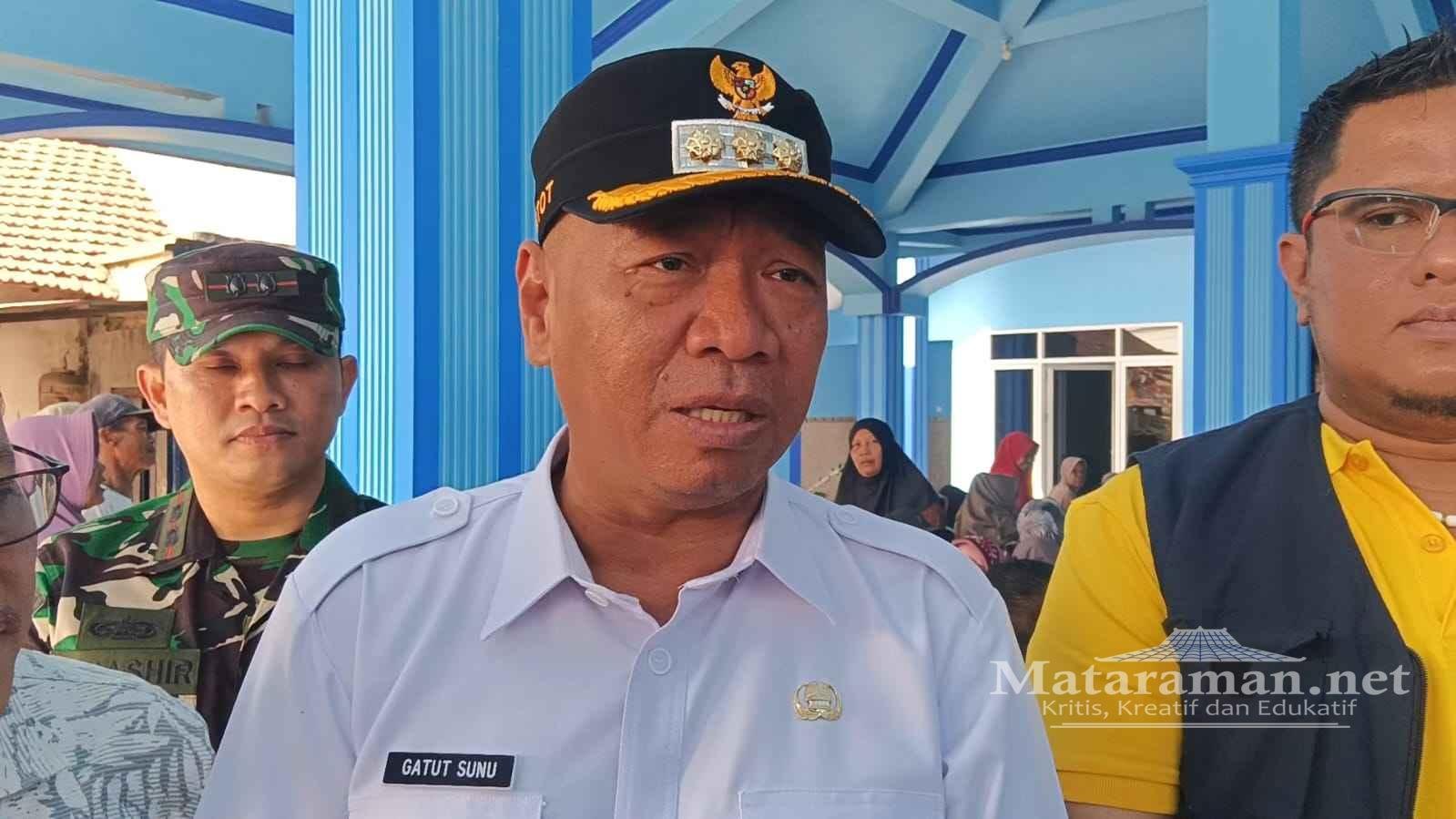 Bupati Tulungagung dan Bulog Serahkan Bantuan Pangan Beras ke Warga