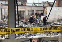 Diduga Korsleting Listrik, Tiga Ruko Pasar Kampak Trenggalek Hangus Terbakar