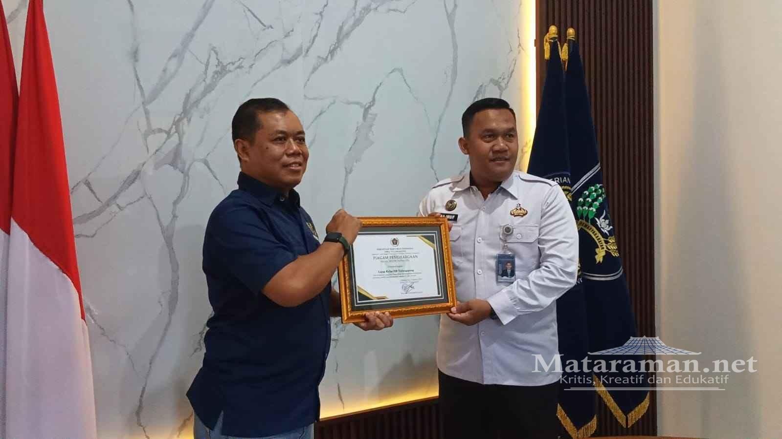 Lapas Tulungagung Diganjar Penghargaan dari PWI Tentang Keterbukaan Informasi