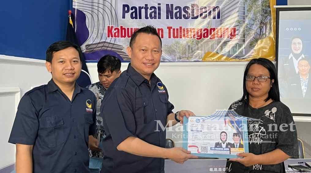 Sosialisasi-Penyerahan Beasiswa PIP Jalur Khusus Aspirasi Anggota Dewan Fraksi NasDem