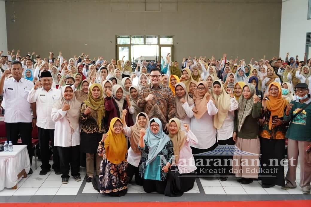 Ratusan Guru Non ASN Terima Bantuan Modal Usaha dari Pemkab Kediri