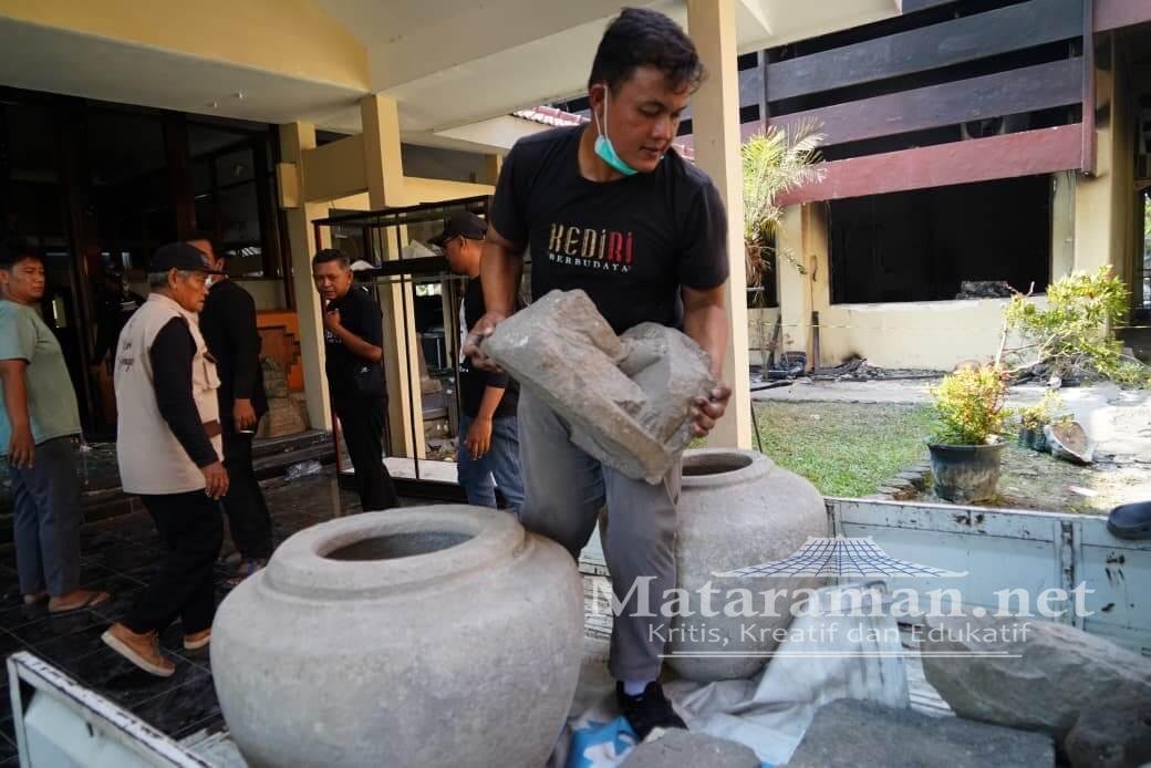 Massa Jarah Benda Bersejarah, Bupati Kediri Minta Artefak Dikembalikan