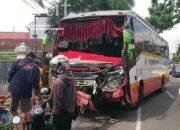 Bus Harapan Jaya Kehilangan Kendali, Dua Perempuan Meninggal Dunia dan Satu Pria Kritis di Tulungagung