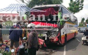 Bus Harapan Jaya Kehilangan Kendali, Dua Perempuan Meninggal Dunia dan Satu Pria Kritis di Tulungagung
