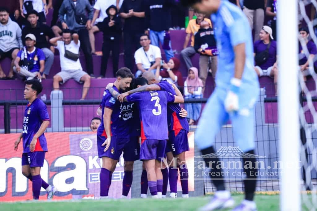 Imbang Lawan PSM, Pelatih Persik Kediri Apresiasi Kerja Pemain Hanya 10 Pemain