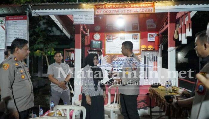 Dua Pos Kamling Ini Terima Bantuan HT dari Polres Blitar untuk Jaga Kamtibmas