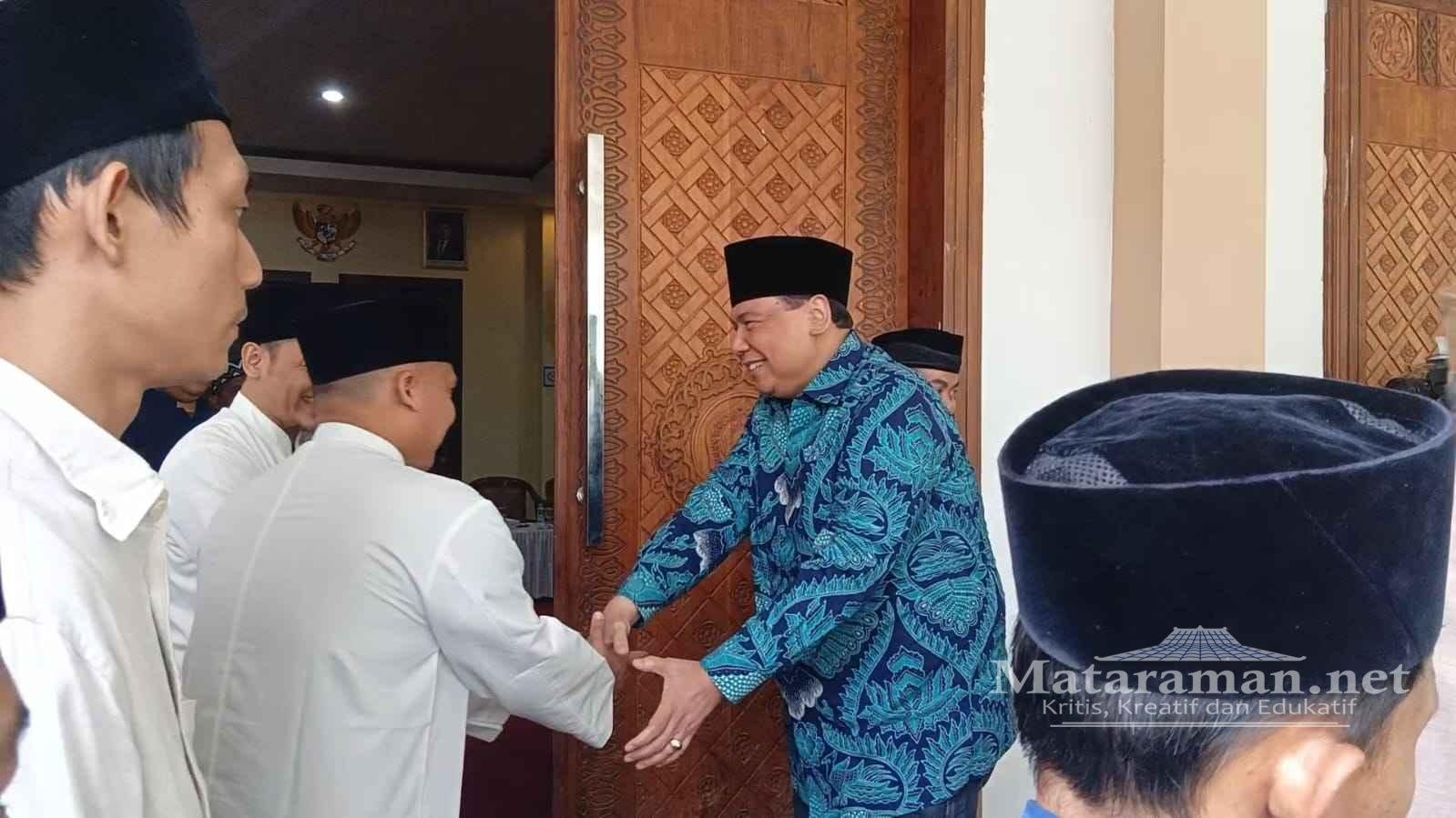Chairul Tanjung Sowan ke Pondok Lirboyo Kediri