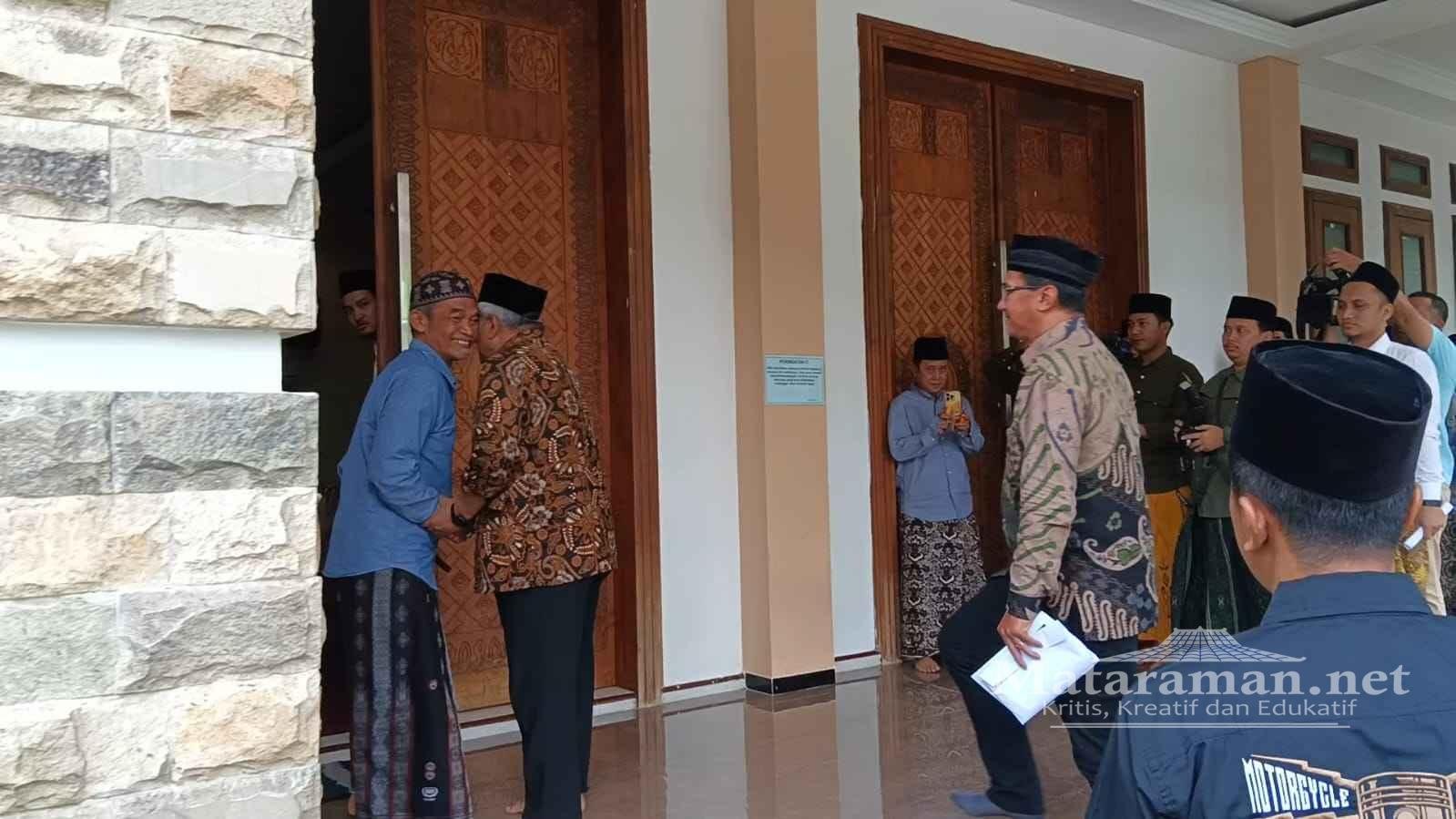 Perwakilan Trans Corp Sampaikan Permohonan Maaf ke Ponpes Lirboyo