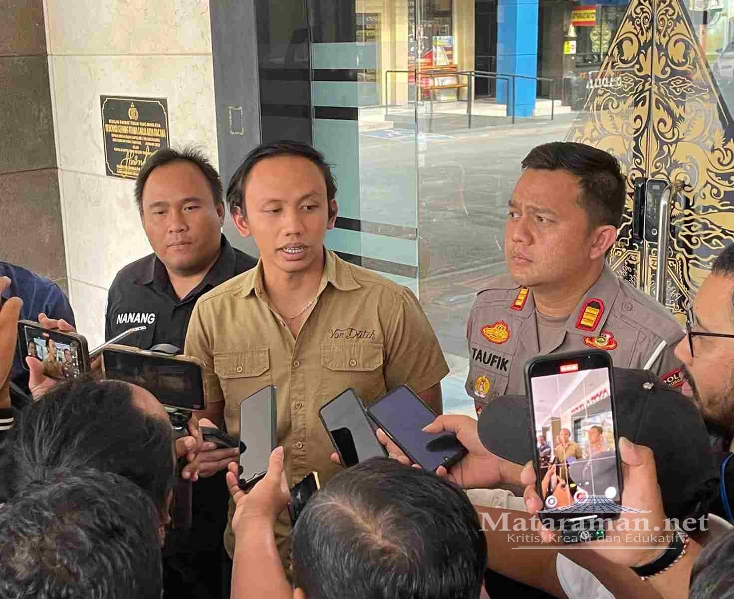 Sopir Truk Pengangkut Solar Terguling di JLS Tulungagung-Trenggalek Diperiksa