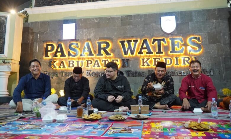 Mas Dhito Kulineran Malam di Pasar Wates: Semakin Hidup Usai Revitalisasi