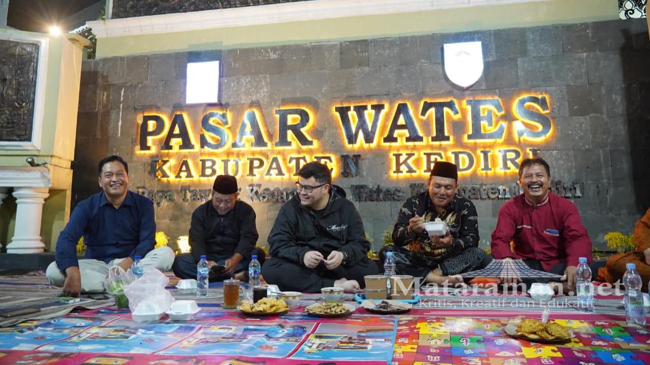 Mas Dhito Kulineran Malam di Pasar Wates: Semakin Hidup Usai Revitalisasi