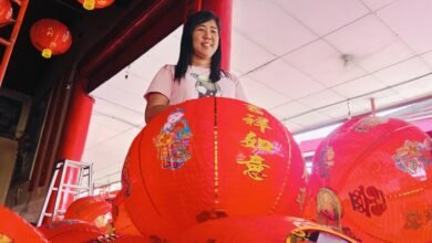 Jelang Imlek, Kelenteng Tjoe Tik Kiong Tulungagung Pasang 250 Lampion Baru