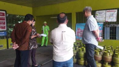 Atasi Kelangkaan, Pertamina Tambah Pasokan LPG 3 Kg ke Keresidenan Kediri