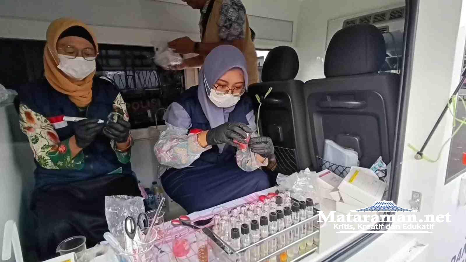 Dinkes Tulungagung dan BPOM Pastikan Takjil di GOR Lembupeteng Bebas Bahan Berbahaya