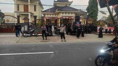 Pagar Nusa Bandung Tulungagung Bagikan Ratusan Takjil, Pererat Silaturahmi di Bulan Ramadan