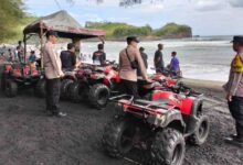Ramai Pengunjung, Polisi Tingkatkan Pengamanan di Pantai Serang Blitar