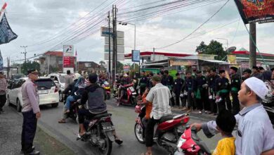 Sukses, Pagar Nusa Tanggulkundung Bagikan 1.250 Paket Takjil