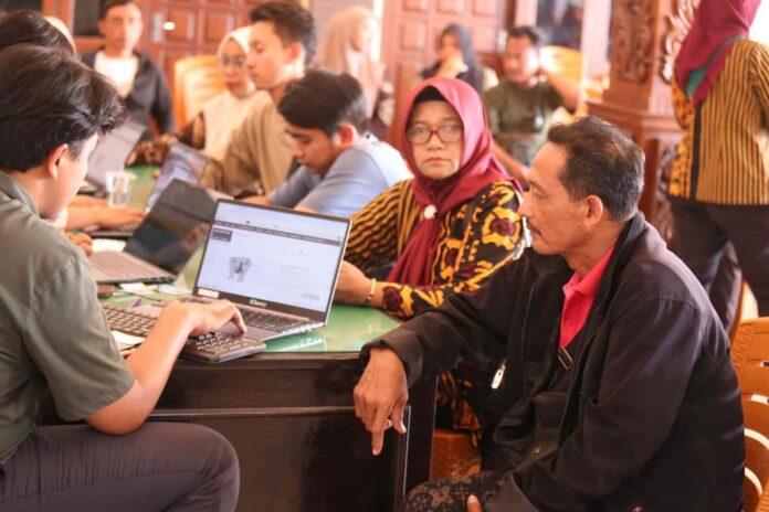 Warga Sambut Antusias Forum Konsultasi Publik dan Samsat Ceria di Ngunut