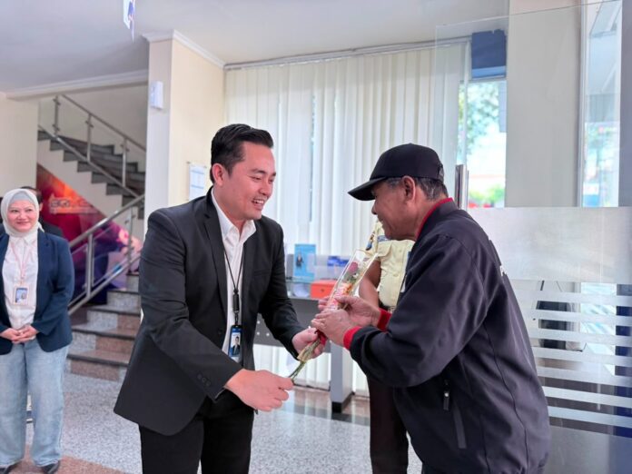 Rayakan Hari Pelanggan Nasional, Manajemen BRI Blitar Hadir Lebih Dekat Sapa Nasabah