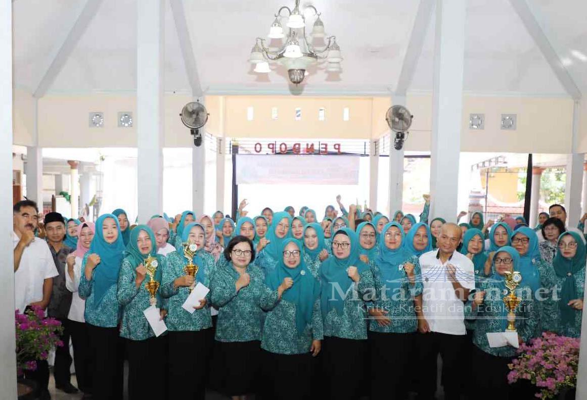 Kunker di Besuki, Plt Ketua TP PKK Tulungagung Tegaskan Penguatan Peran Kader Posyandu dan Turunkan Stunting