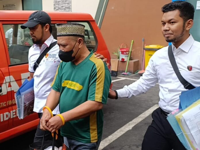 Berkas Perkara Lengkap, berkas P21, Kades Kedungwaru Tulungagung, kades Diserahkan Kejaksaan, 