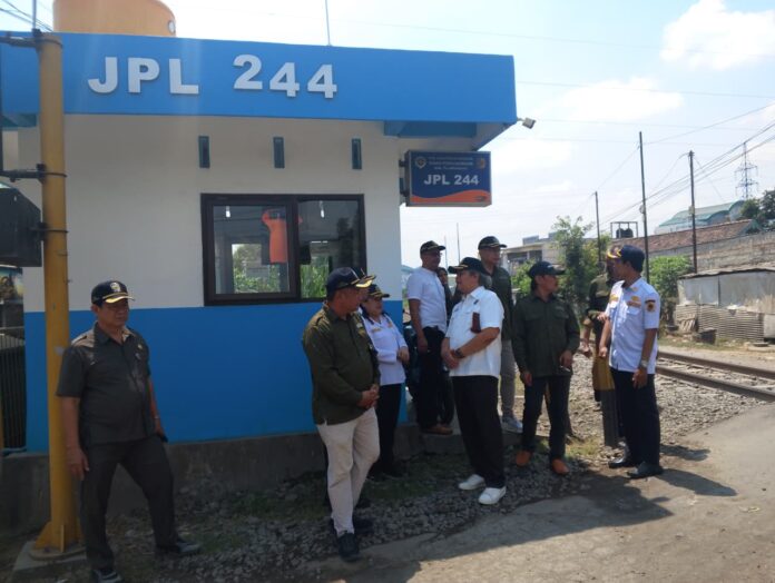Tingkatkan Keamanan JPL, 14 Titik Perlintasan Sebidang di Tulungagung Dibangun Pos Jaga dan Palang Pintu