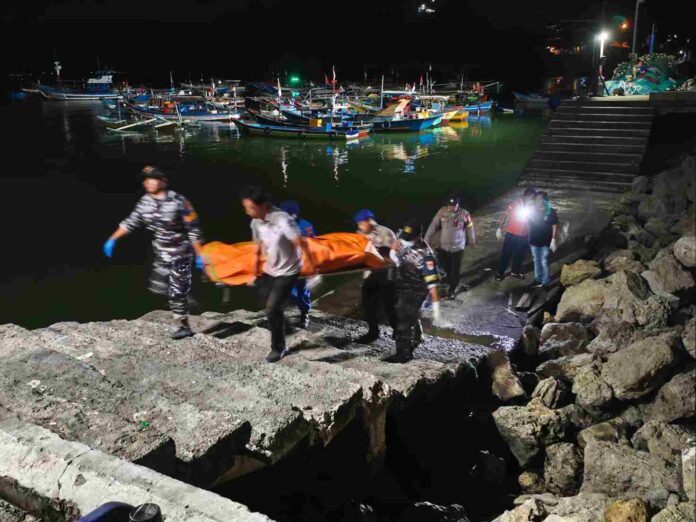 Jasad Pria Mengapung di Teluk Popoh Tulungagung, Kondisi Jasad Rusak Parah